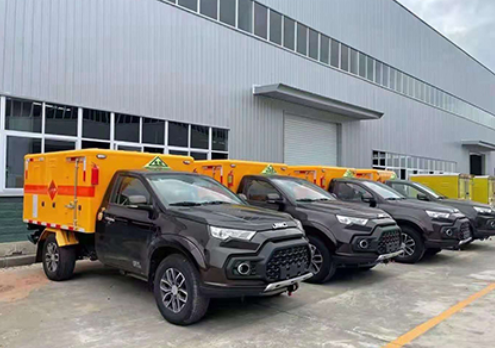 会山镇爆破器材运输车-保障安全与效率的关键