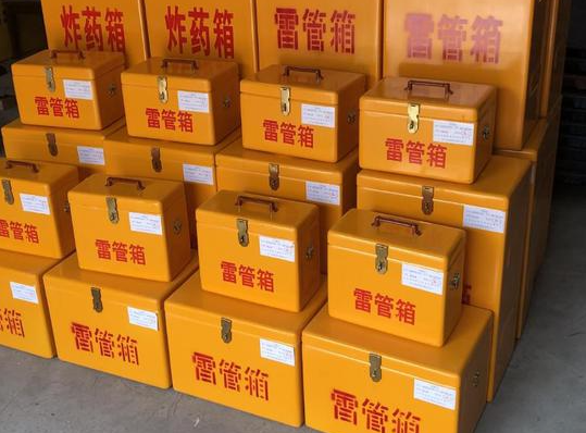 会山镇玻璃钢雷管箱的使用寿命一般是多少？