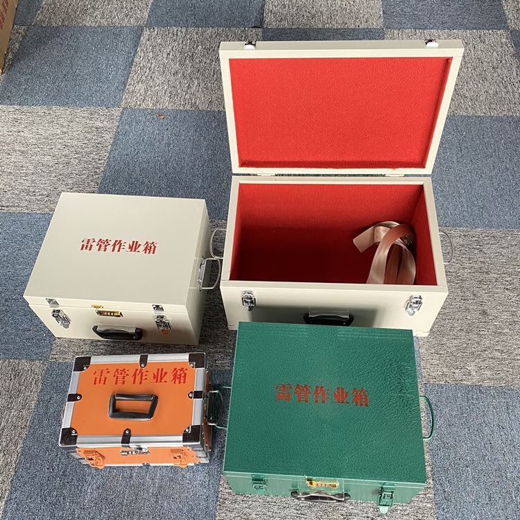 会山镇爆破工程作业箱如何选择？玻璃钢与传统材质的全面对比